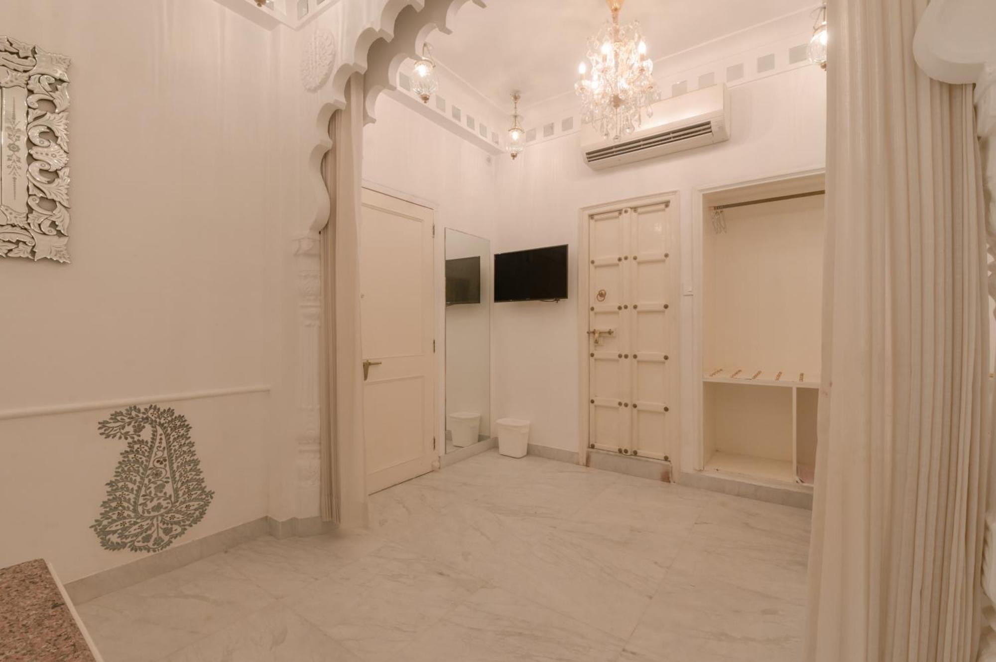 Jagat Niwas Palace Udaipur Kültér fotó